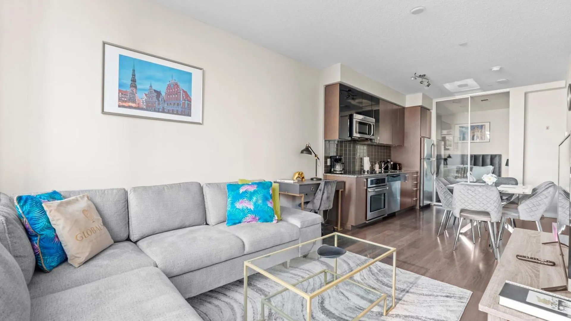 Modern Lillian St Apartments By Globalstay Toronto 0*,