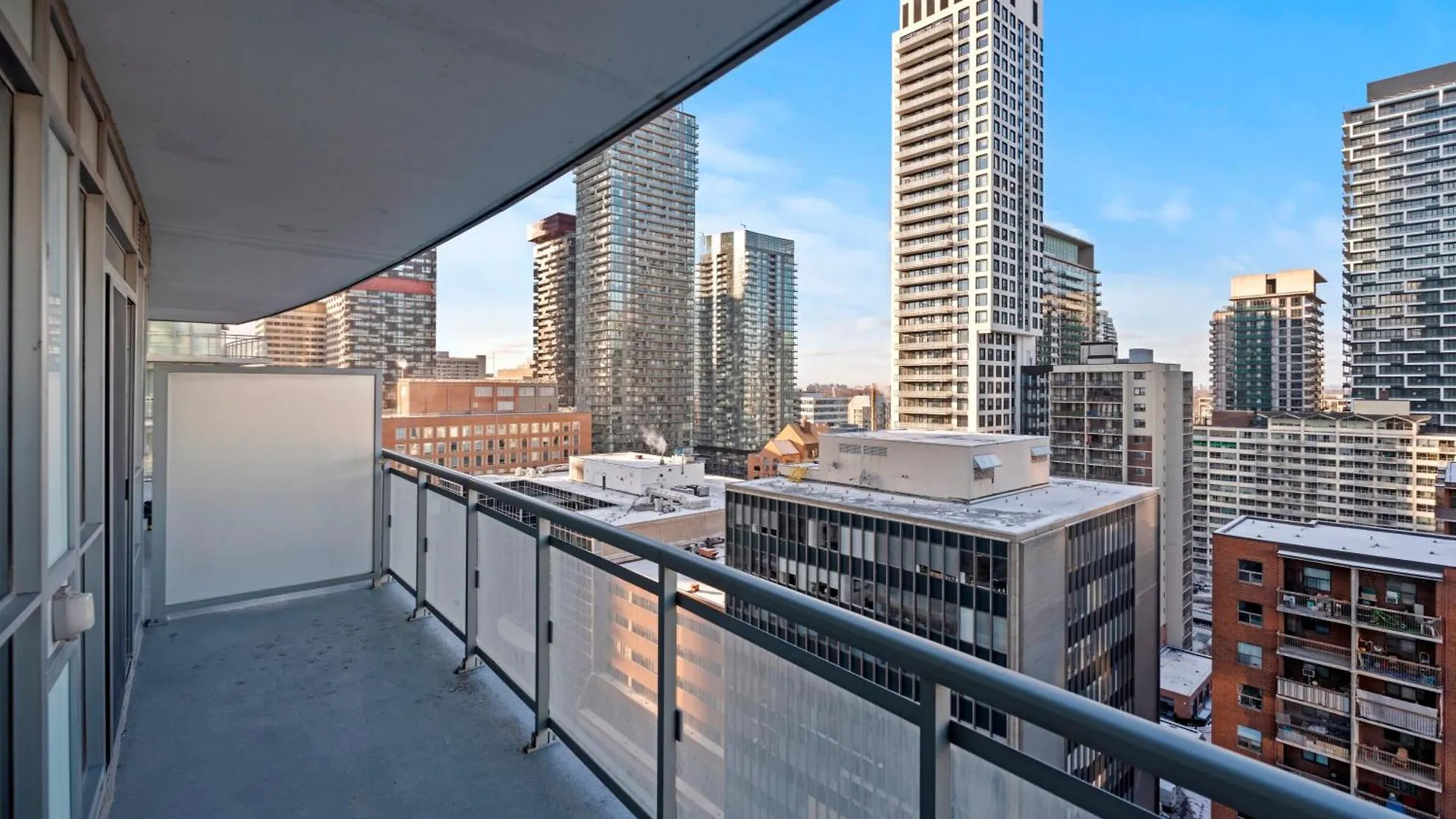 Modern Lillian St Apartments By Globalstay Toronto