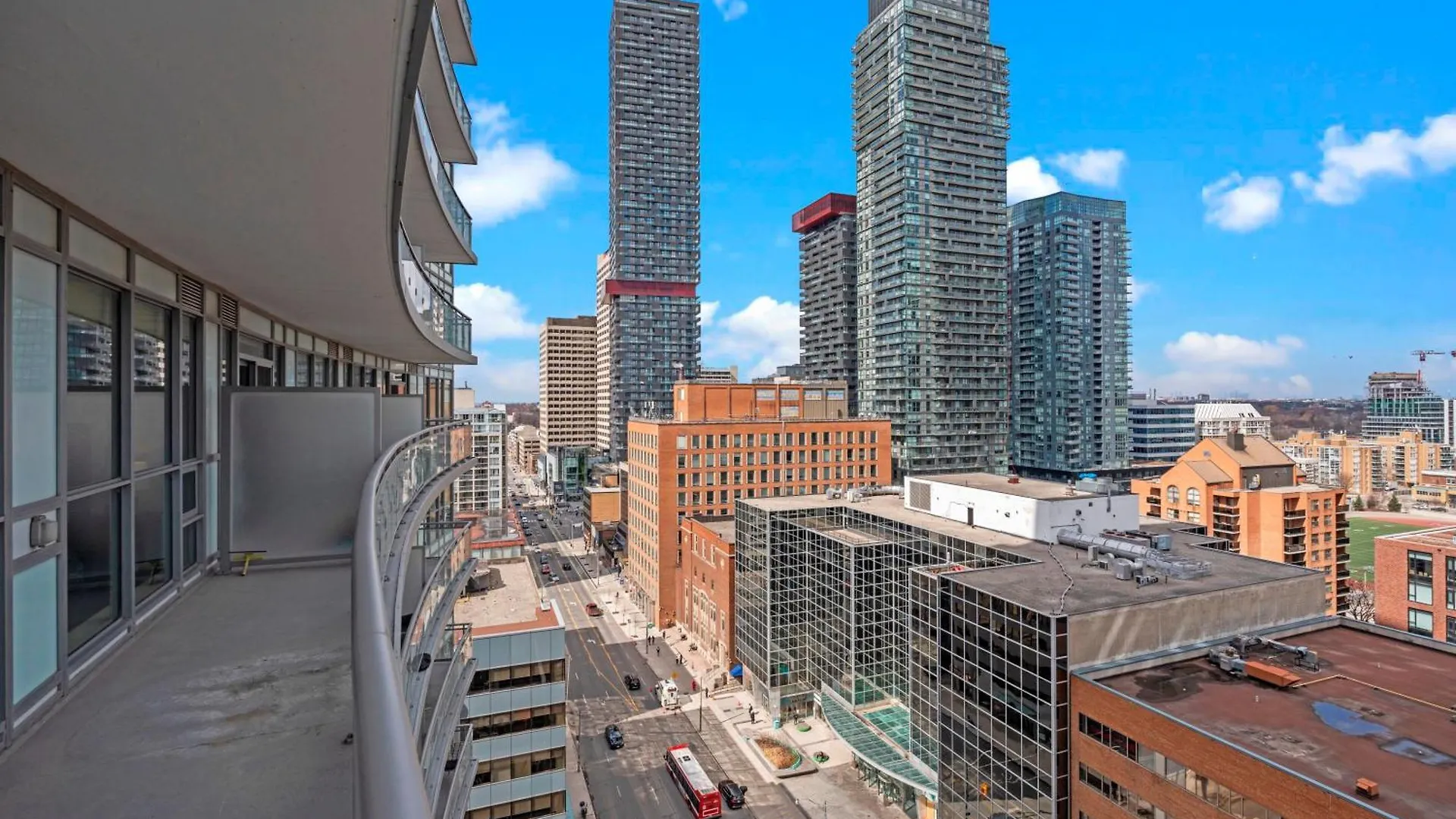 Modern Lillian St Apartments By Globalstay Toronto