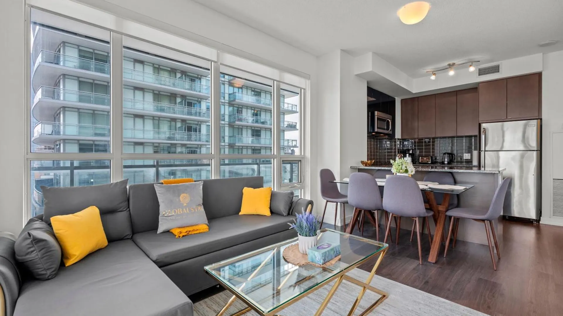 Modern Lillian St Apartments By Globalstay Toronto